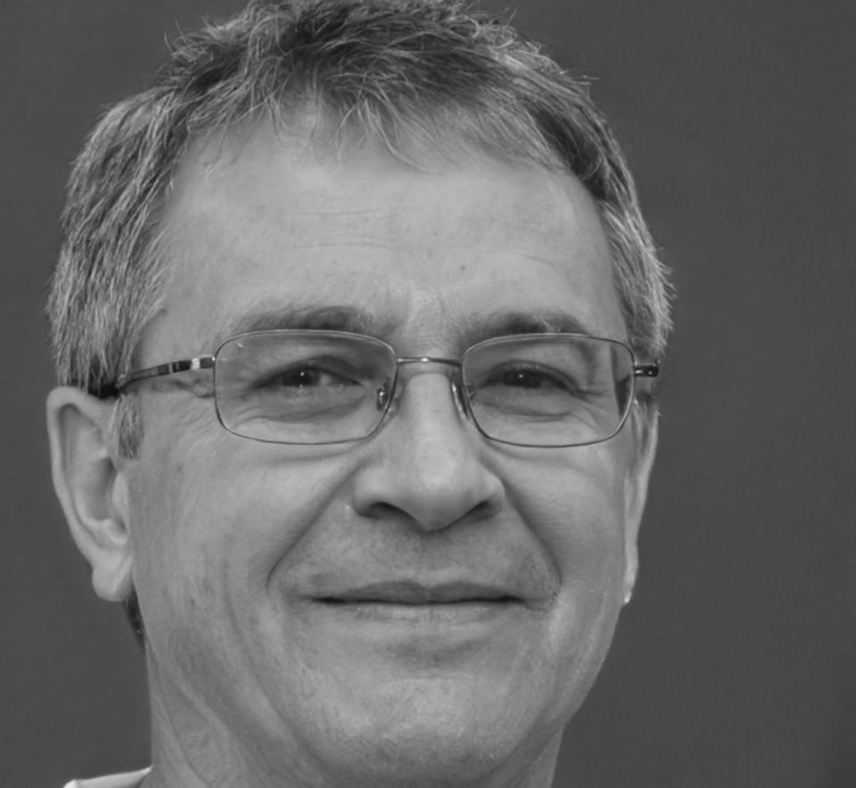 Retrato profesional de participante del seminario